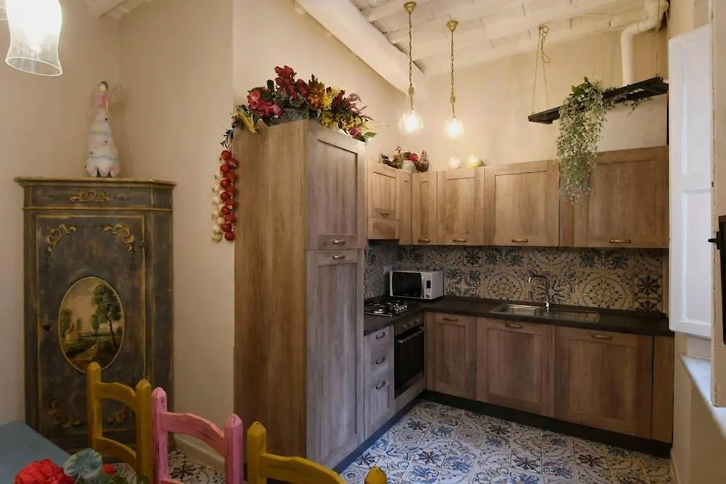 Elegant Apartment Central Market Smn Station Duomo Florence Italy